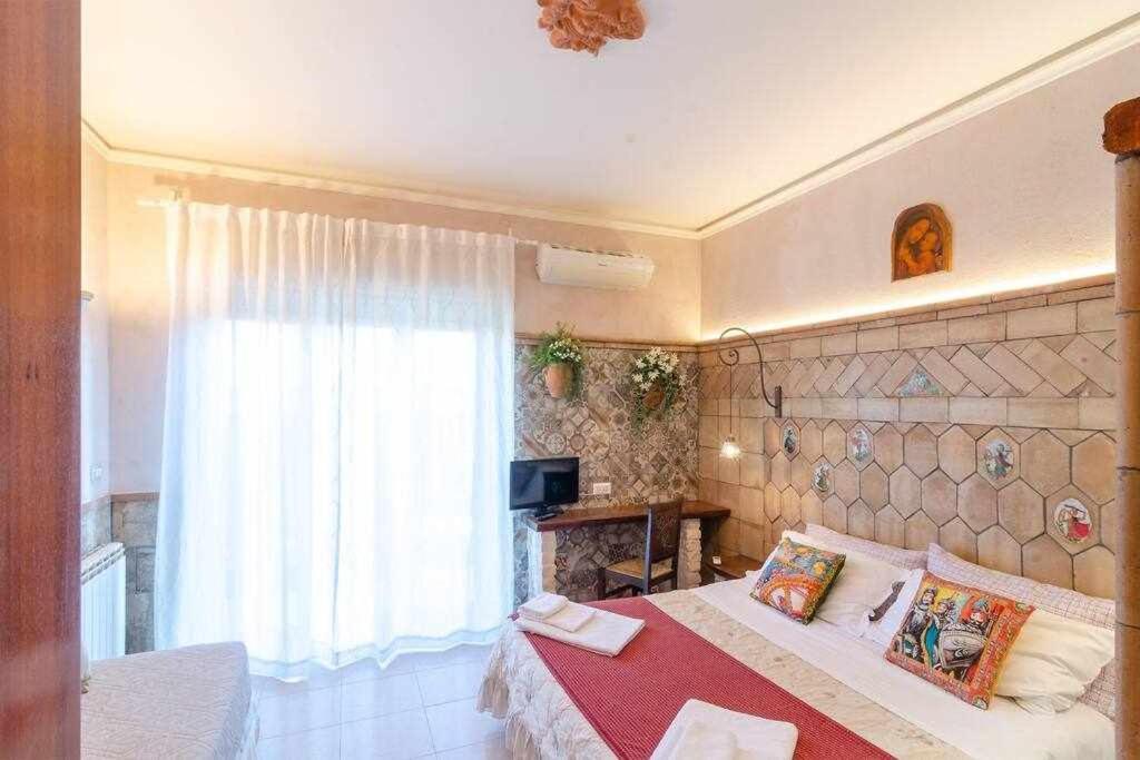 Casa Della Giara Parcheggio Supermercato A 200M Giarre Luaran gambar