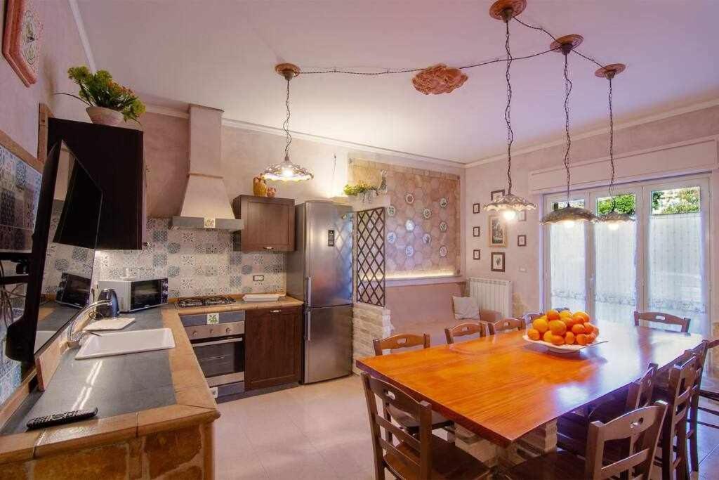 Casa Della Giara Parcheggio Supermercato A 200M Giarre Luaran gambar